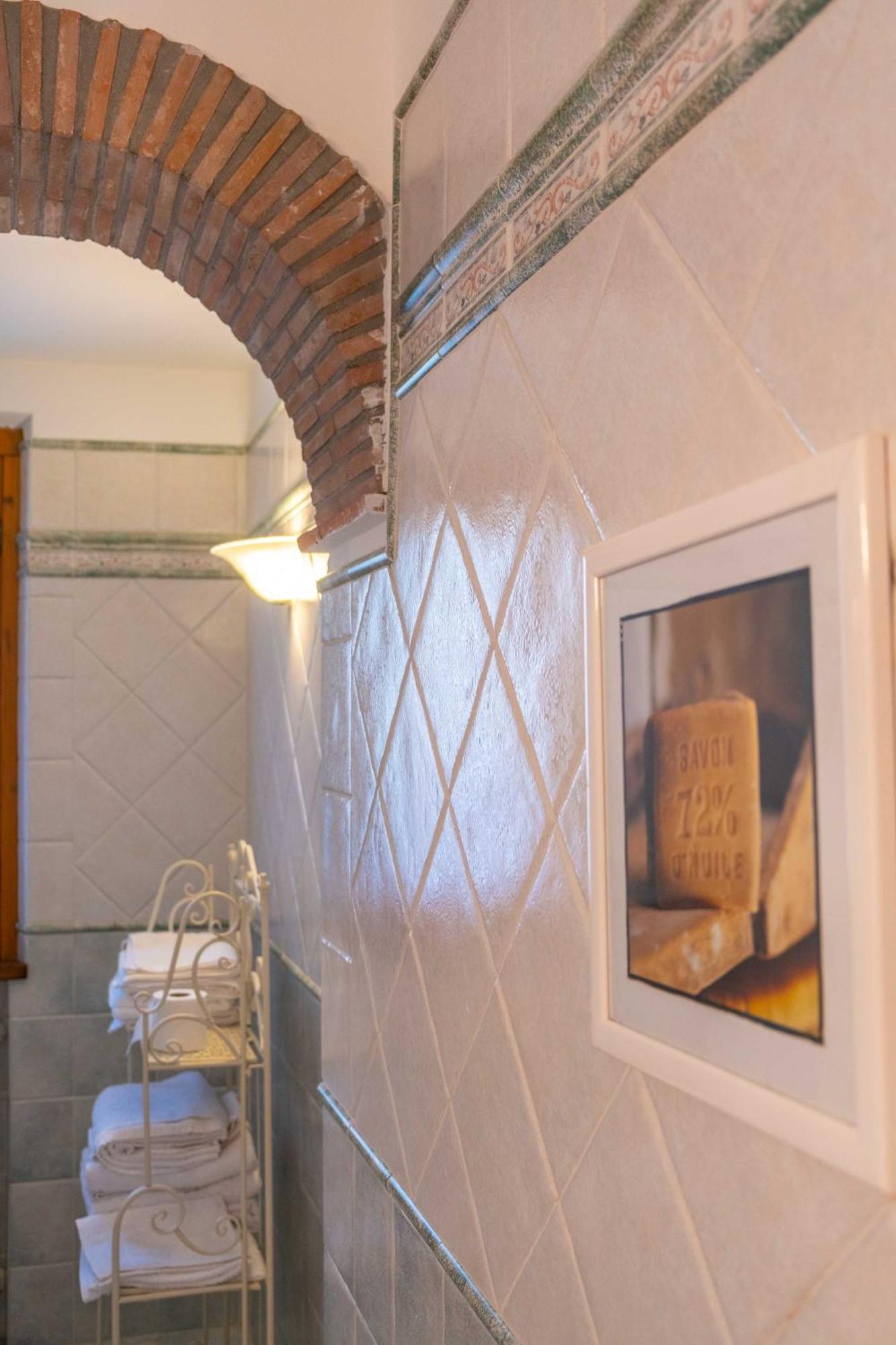 Agriturismo Irto Colle Massa e Cozzile エクステリア 写真
